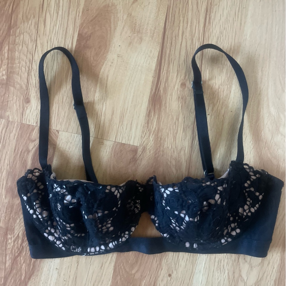 Victoria’s Secret Very Sexy Lined Balconette